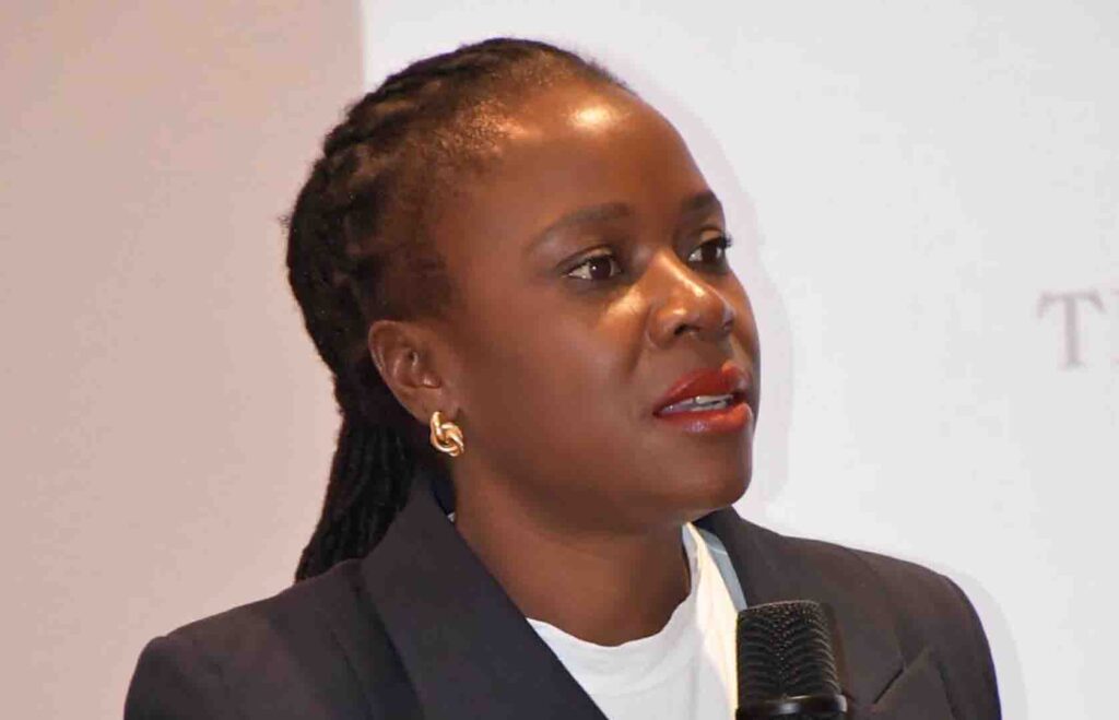 LCC SEIZES ASSORTED ALCOHOLIC BEVERAGES FROM ILLEGAL TRADERS AT CEMETERIES*