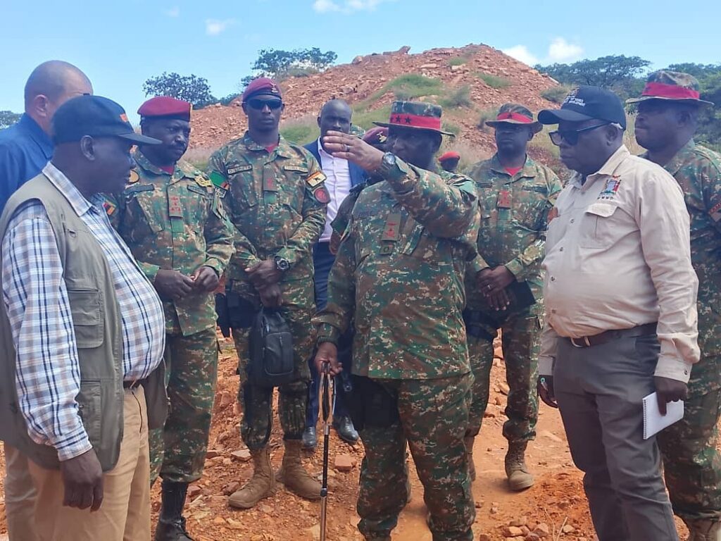 ZAMBIA ARMY COMMANDER ORDERS IMMEDIATE REMOVAL OF ILLEGAL GOLD MINERS FROM RUFUNSA